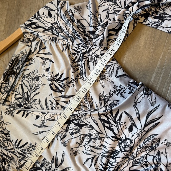 Guess Pink and Blue Bodycon Dress Long Sleeve V-Neck- Size S - Picture 7 of 12